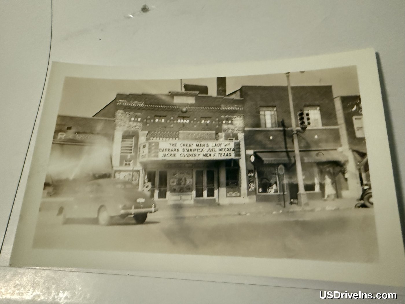 Ecorse Theatre street view — The Great Man's Lady with Barbara Stanwyck, Men of Texas with Jackie Cooper, circa 1942