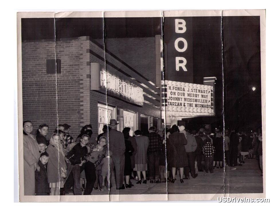 Harbor Theatre opening night crowd, October 1948